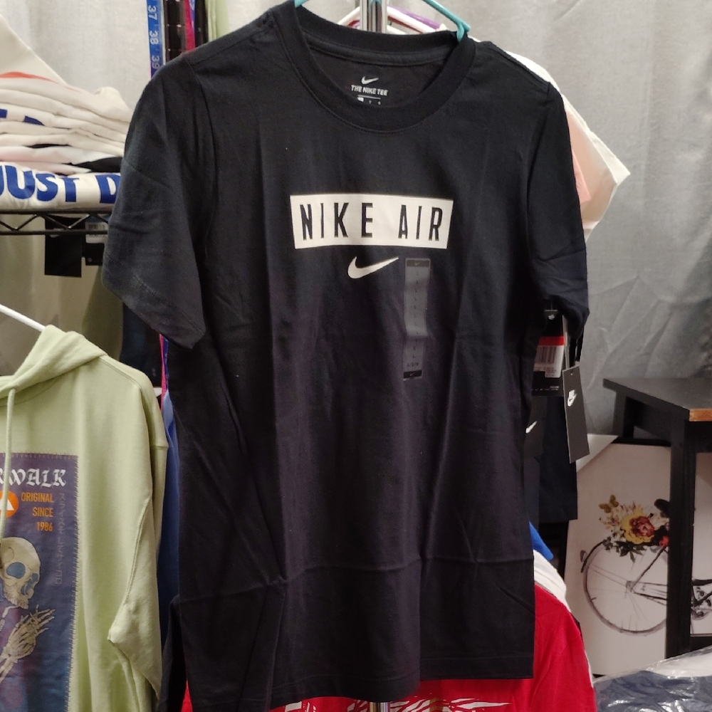 Nike Tshirt Short Sleeve Tee Swoosh